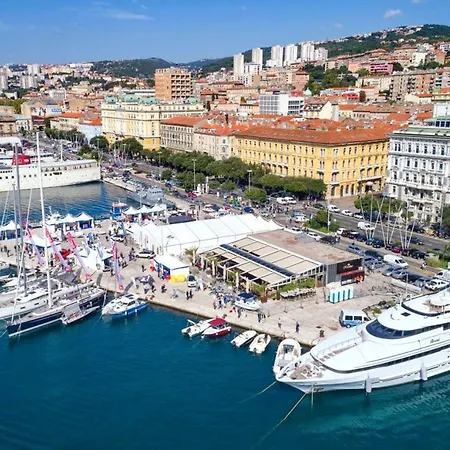 Apartman Vezica * Rijeka
